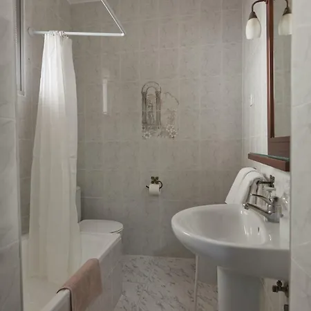 格拉旅馆 * 马尔韦利亚