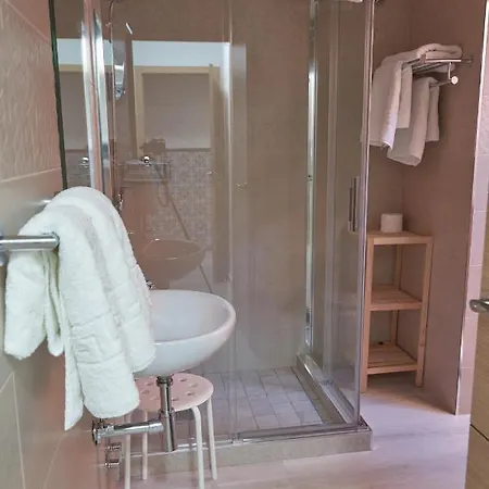 格拉旅馆 * 马尔韦利亚