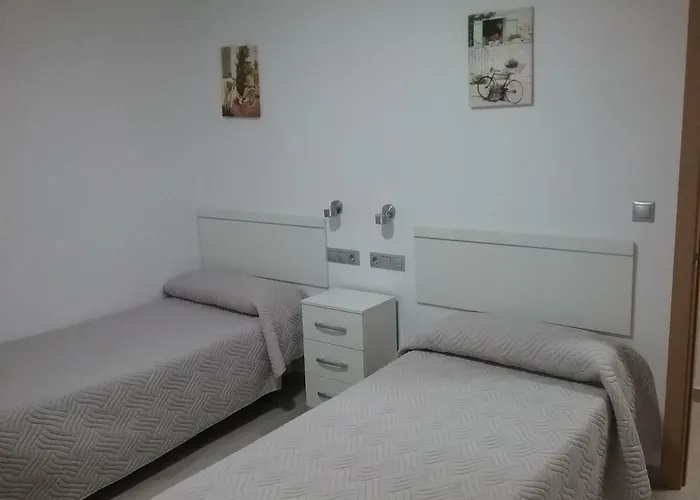 Guerra Vandrarhem Marbella